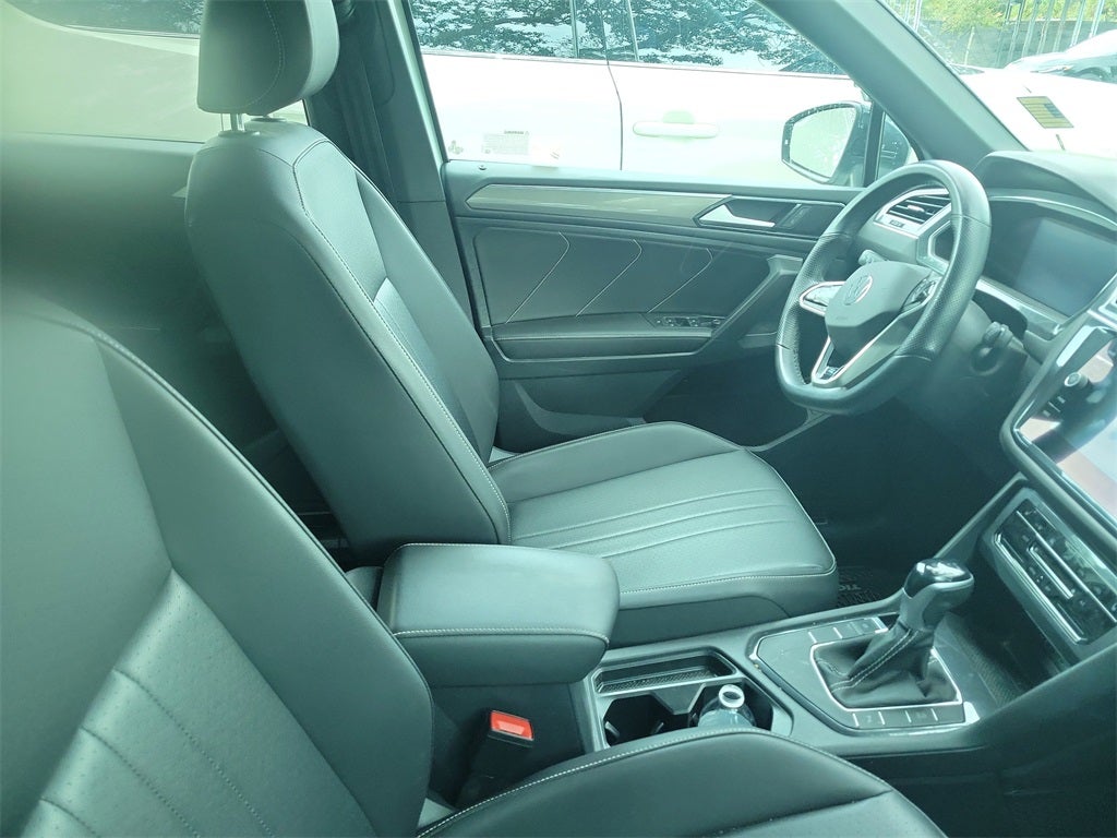 2022 Volkswagen Tiguan 2.0T SE R-Line Black