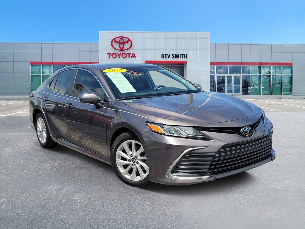 2022 Toyota Camry LE