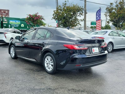 2025 Toyota Camry LE