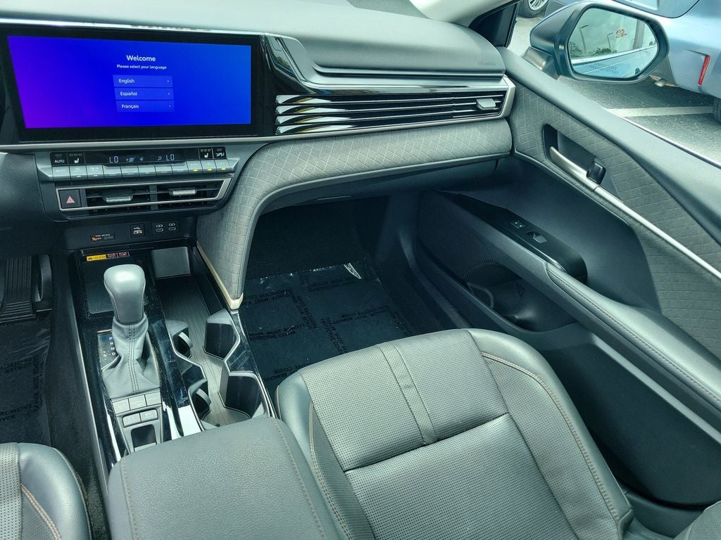 2025 Toyota CAMRY XLE