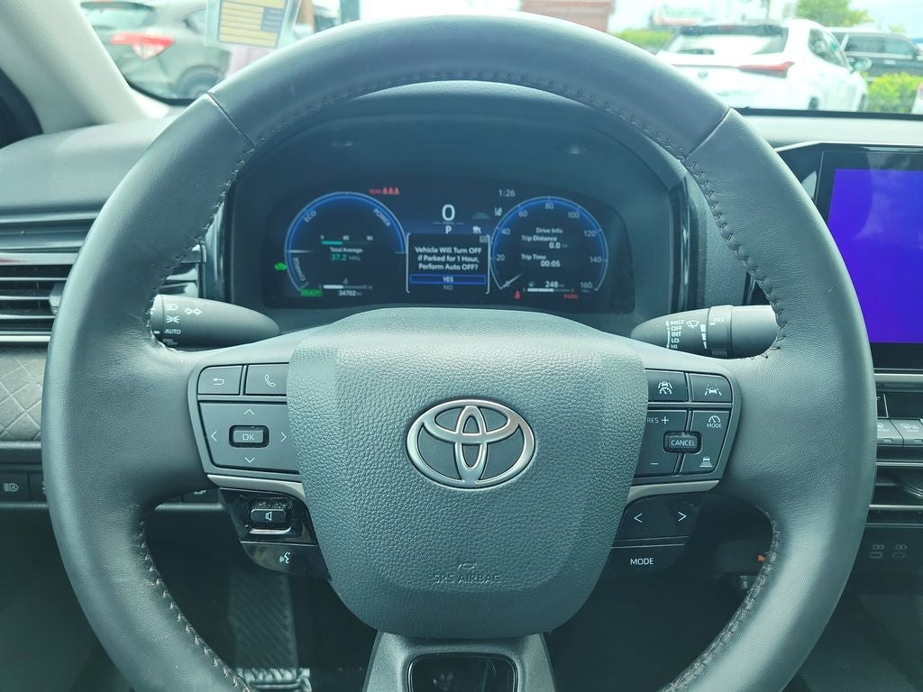 2025 Toyota CAMRY XLE