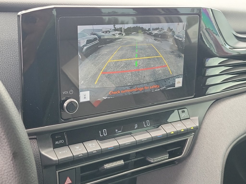 2025 Toyota Camry LE