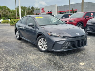 2025 Toyota Camry LE
