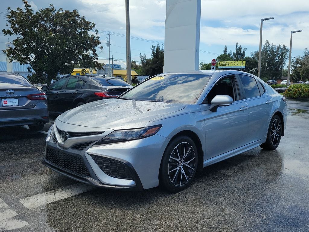 2023 Toyota Camry SE
