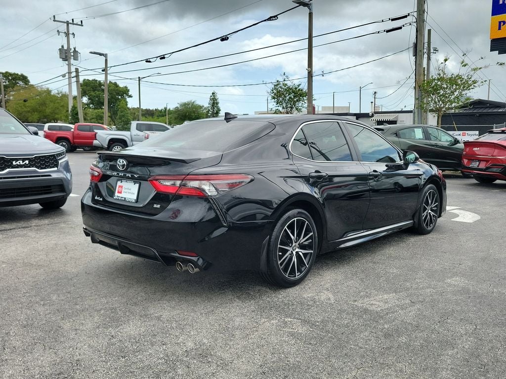 2022 Toyota Camry SE