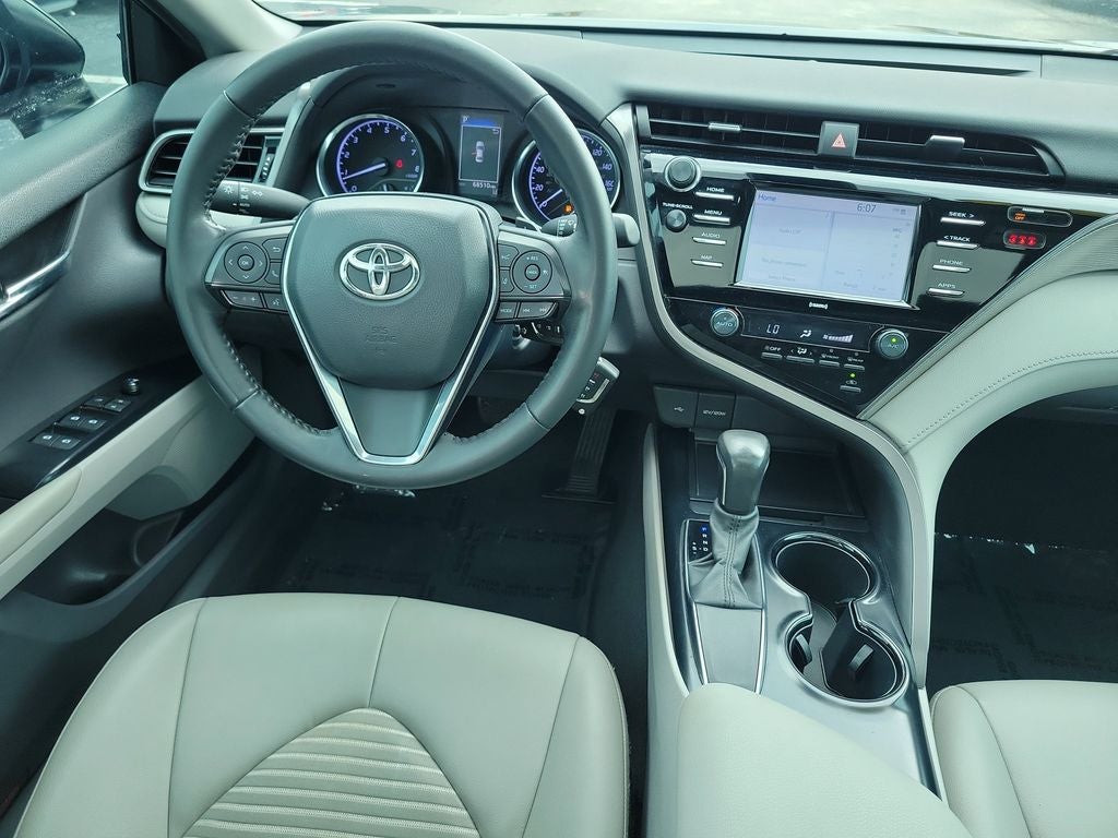 2020 Toyota Camry SE