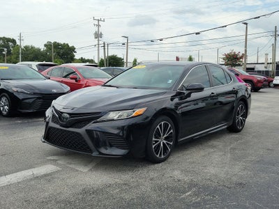2020 Toyota Camry SE