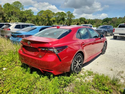 2022 Toyota Camry SE