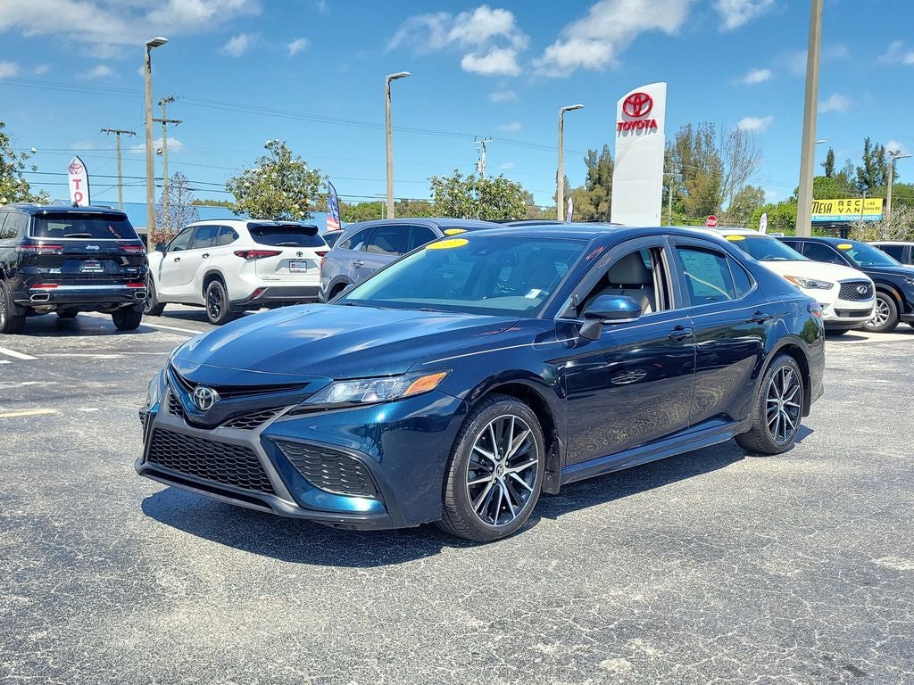 2021 Toyota Camry SE