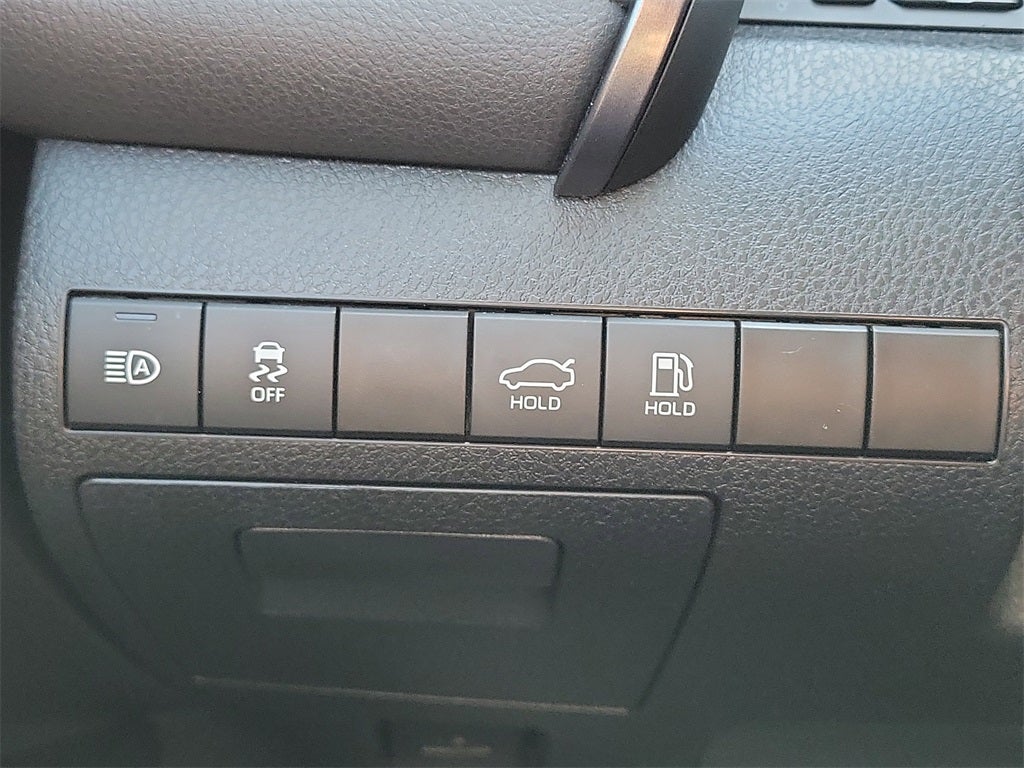 2023 Toyota Camry Hybrid SE