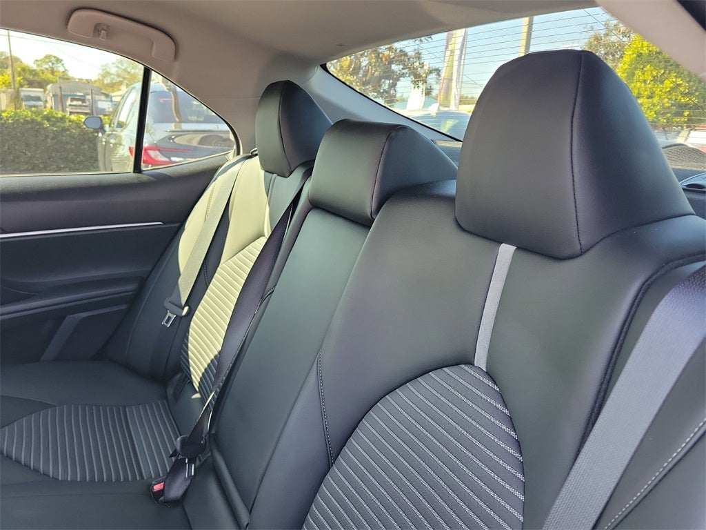 2023 Toyota Camry Hybrid SE