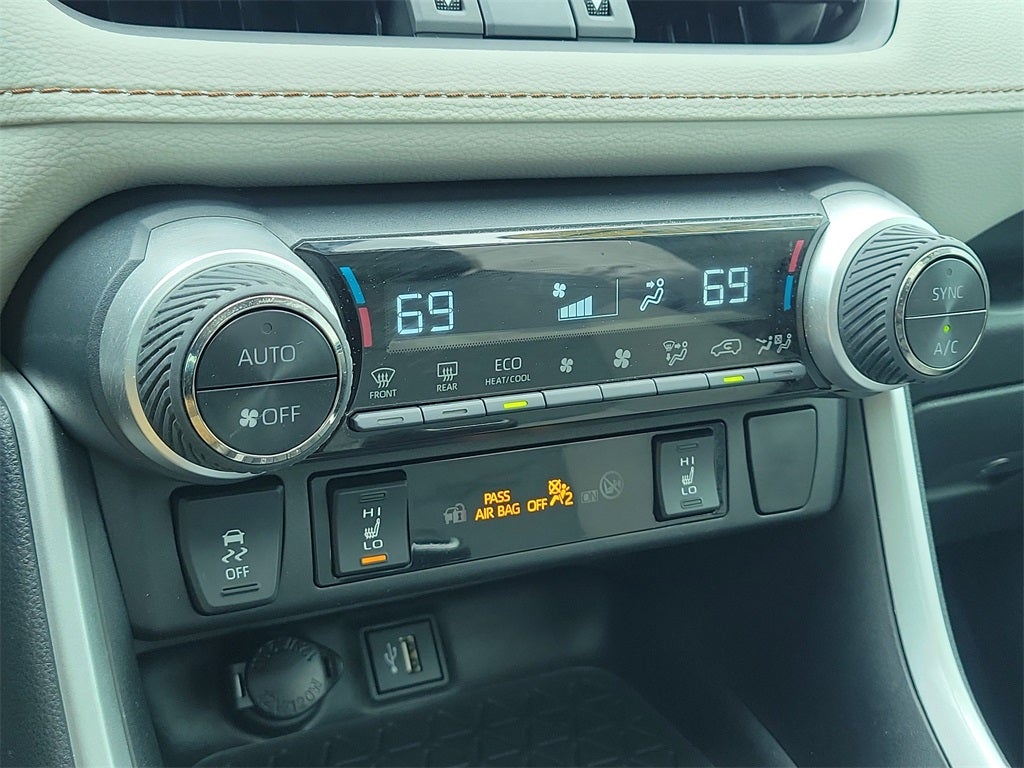 2024 Toyota RAV4 Hybrid XLE Premium