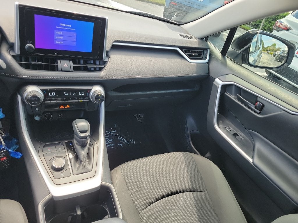 2025 Toyota RAV4 Hybrid LE