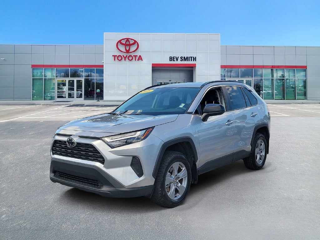 2025 Toyota RAV4 Hybrid LE