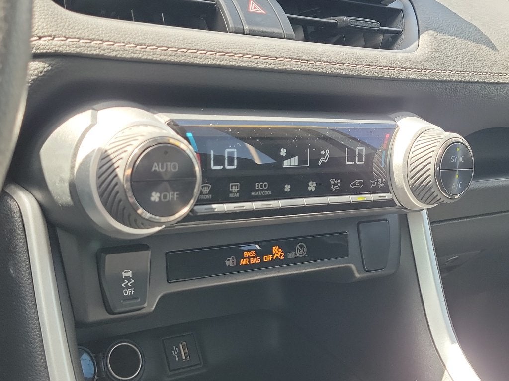 2025 Toyota RAV4 Hybrid LE