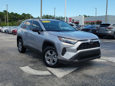 2025 Toyota RAV4 Hybrid LE
