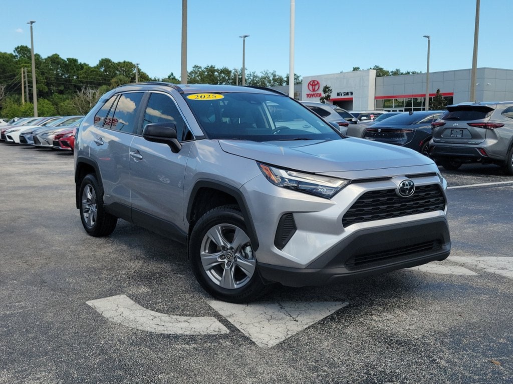 2025 Toyota RAV4 Hybrid LE