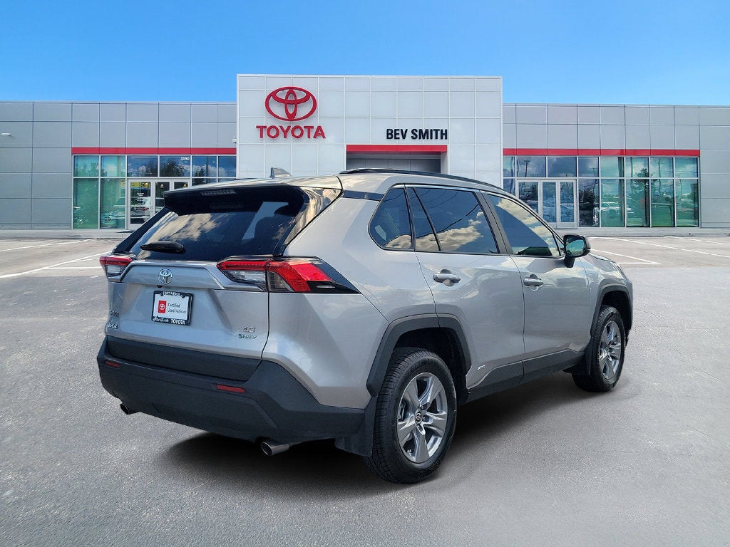 2025 Toyota RAV4 Hybrid LE
