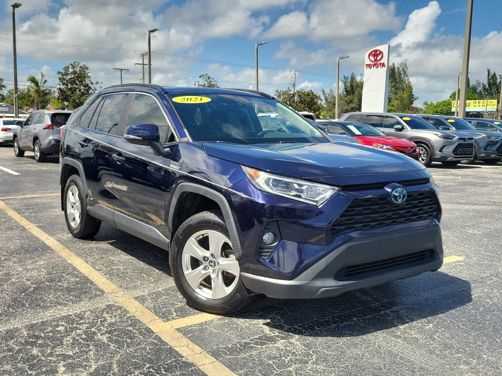 2021 Toyota RAV4 Hybrid XLE