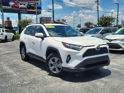 2025 Toyota RAV4 Hybrid XLE