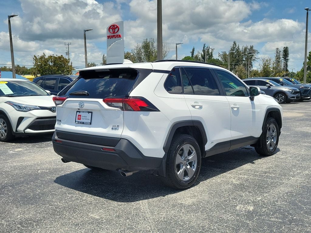 2025 Toyota RAV4 Hybrid XLE