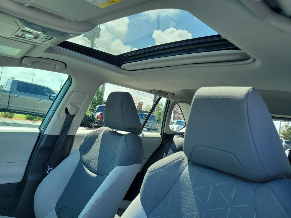 2021 Toyota RAV4 Hybrid XLE