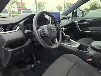 2023 Toyota RAV4 Hybrid SE