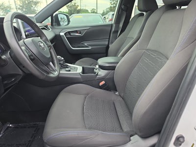 2023 Toyota RAV4 Hybrid SE