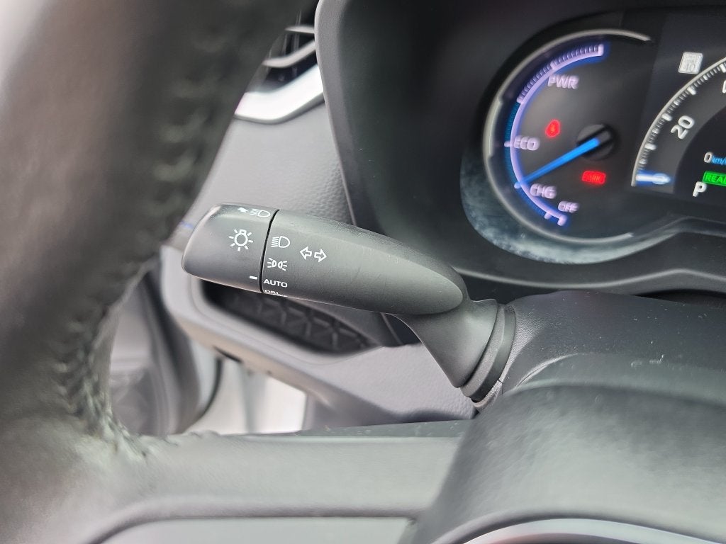 2023 Toyota RAV4 Hybrid SE