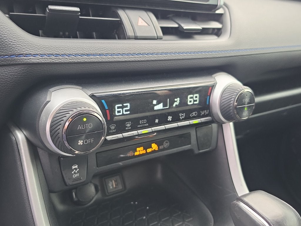 2023 Toyota RAV4 Hybrid SE
