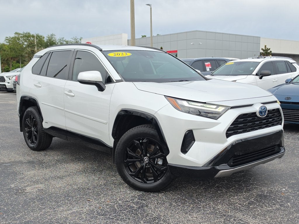 2023 Toyota RAV4 Hybrid SE