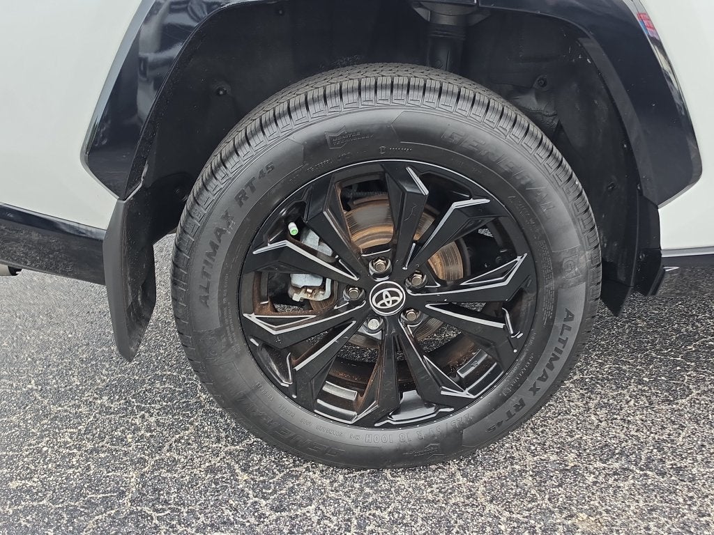 2023 Toyota RAV4 Hybrid SE