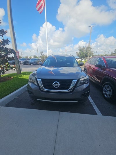 2020 Nissan Pathfinder S