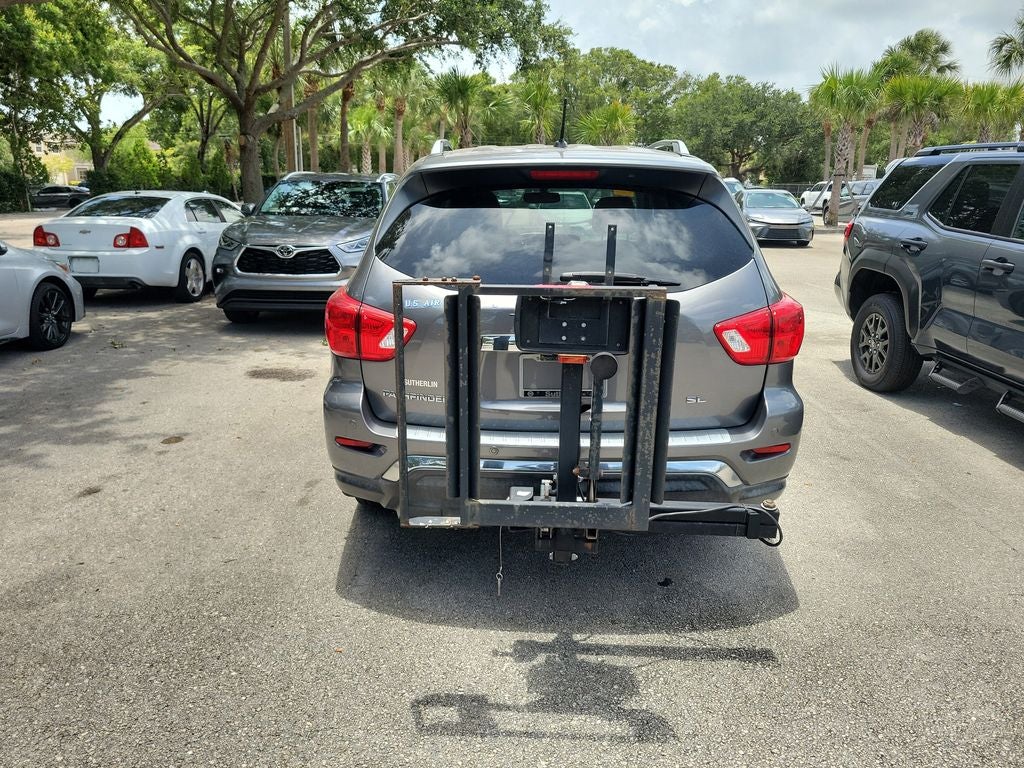 2018 Nissan Pathfinder SL