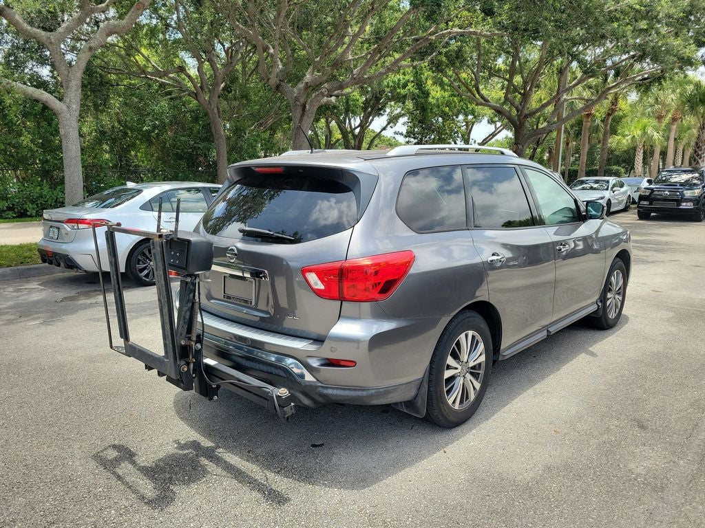 2018 Nissan Pathfinder SL