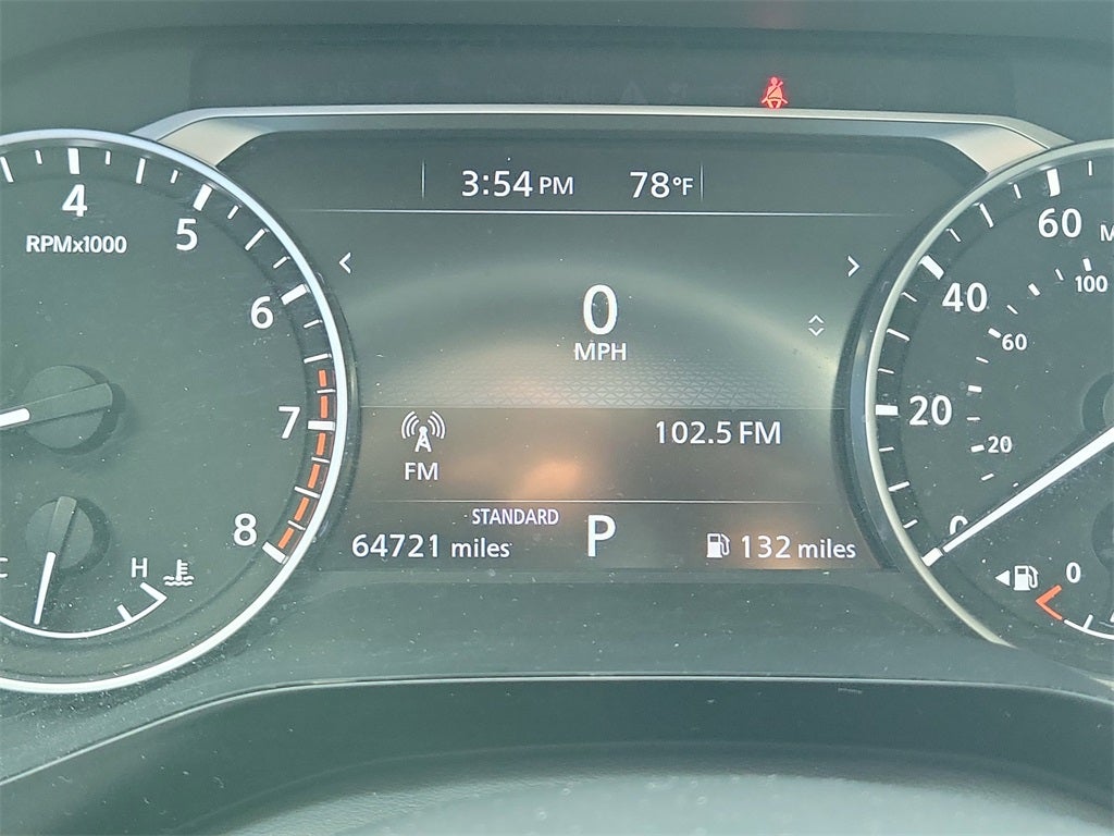 2022 Nissan Pathfinder SV