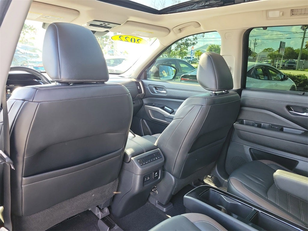 2022 Nissan Pathfinder Platinum