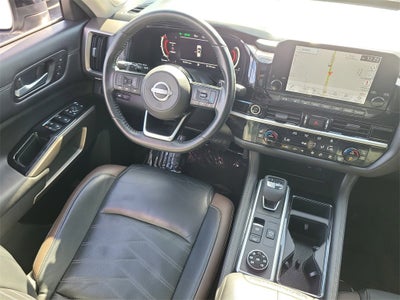 2022 Nissan Pathfinder Platinum