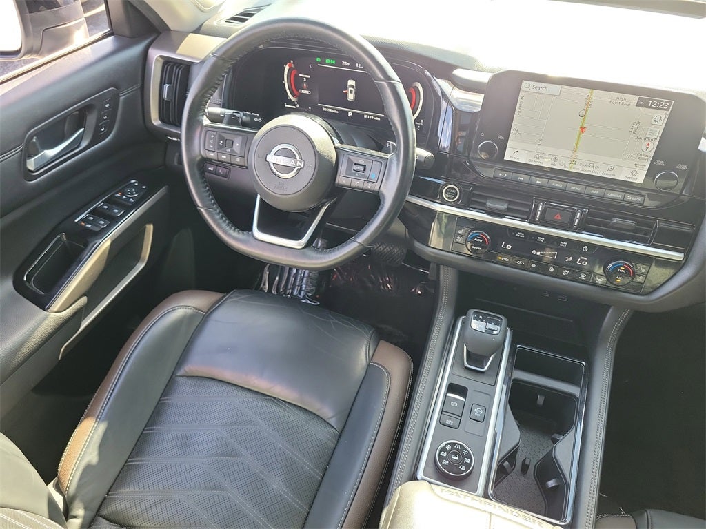 2022 Nissan Pathfinder Platinum