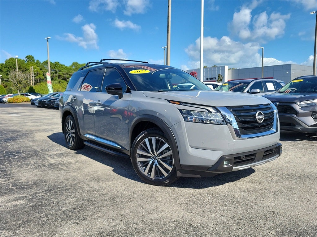 2022 Nissan Pathfinder Platinum
