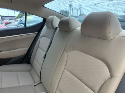 2020 Hyundai Elantra SE