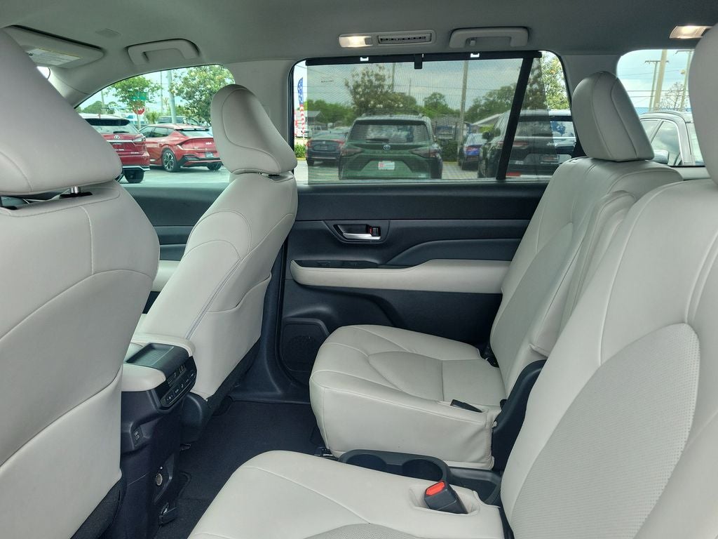 2024 Toyota GRAND HIGHLANDER XLE