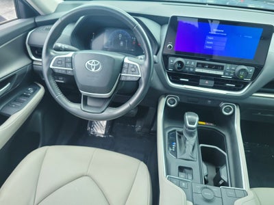 2024 Toyota GRAND HIGHLANDER XLE