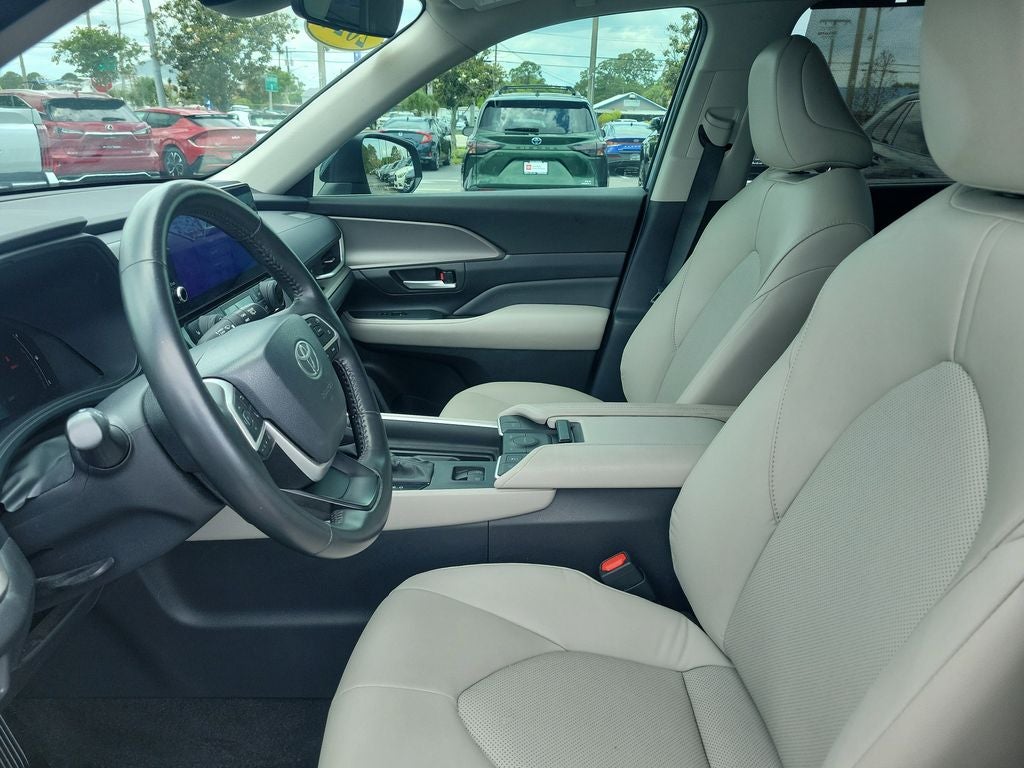 2024 Toyota GRAND HIGHLANDER XLE