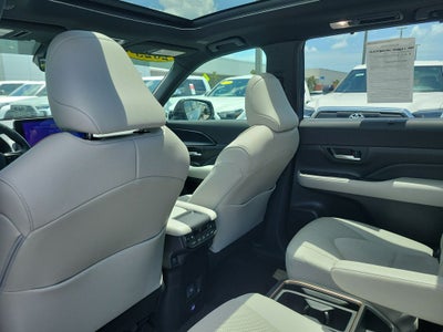 2025 Toyota Grand Highlander Hybrid MAX Platinum