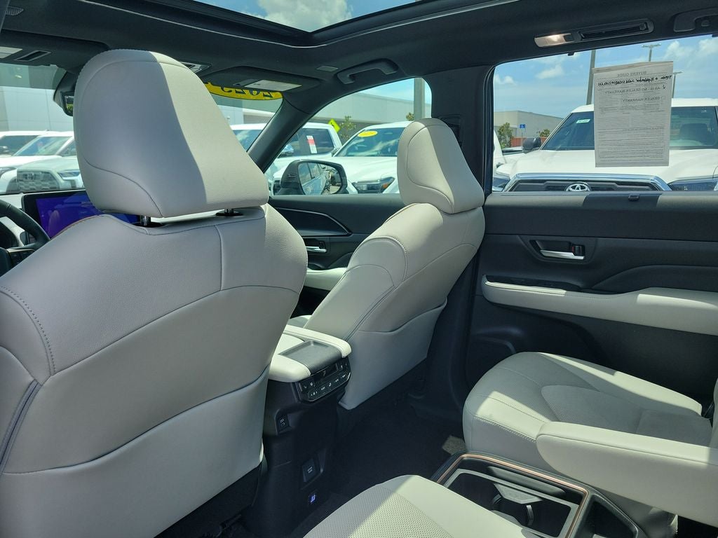 2025 Toyota Grand Highlander Hybrid MAX Platinum