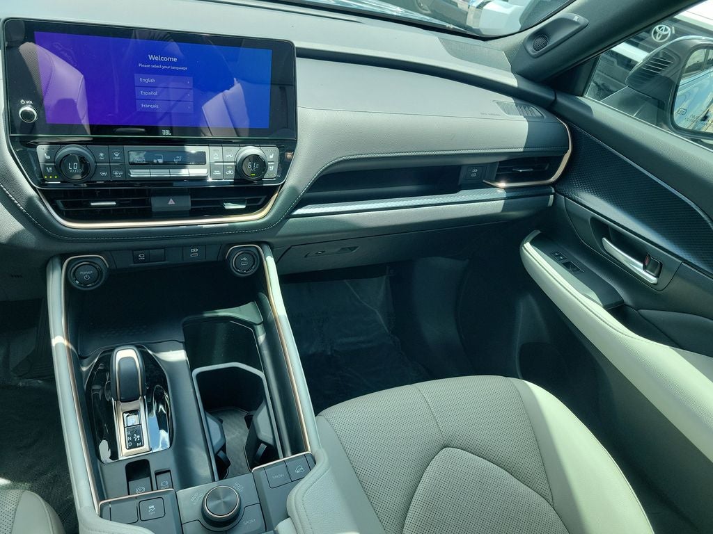 2025 Toyota Grand Highlander Hybrid MAX Platinum