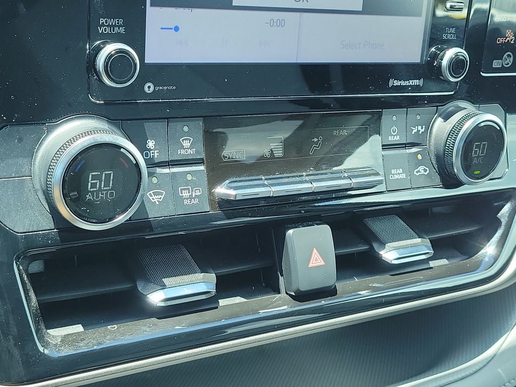 2021 Toyota Highlander L