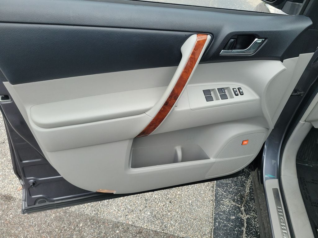 2012 Toyota HIGHLANDER LTD Limited