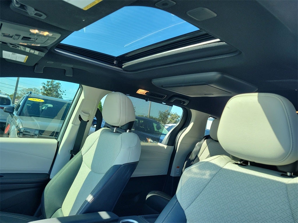 2025 Toyota Sienna Platinum 7 Passenger